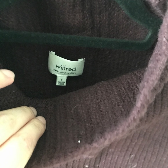 Wilfred Ribbed Turtleneck sleeveless with slits on the sides - Picture 2 of 5